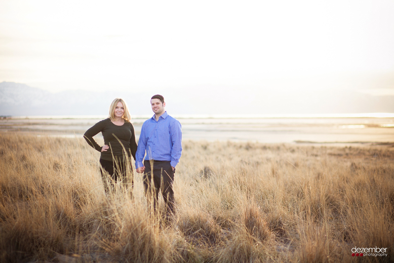 0007_W_Utah_Saltair_Engagement_Wedding_Photographers_Dezember.JPG